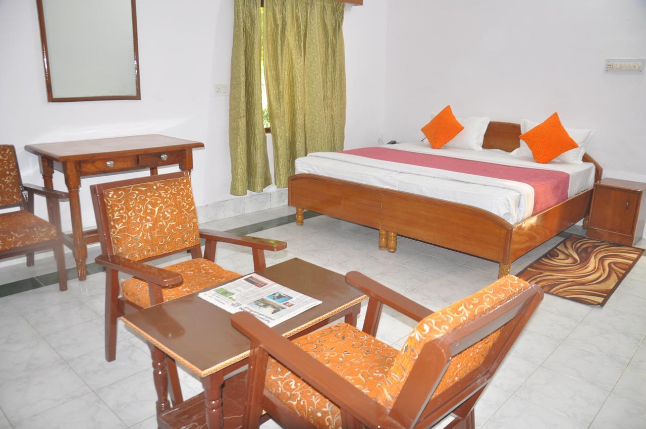 Hotel Eagle Nest Bharatpur Exterior photo